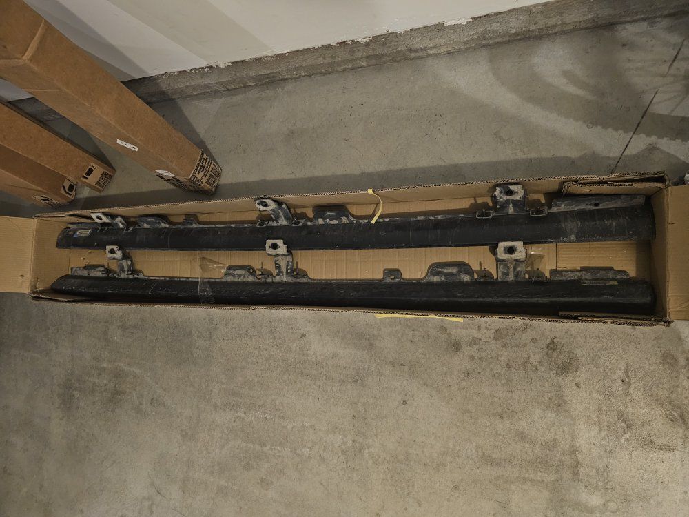 OEM Jeep JL Rock Rails