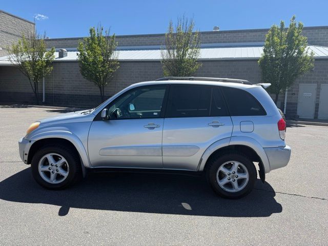 2002 TOYOTA RAV4 Base