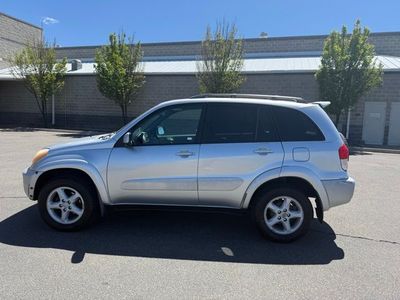 2002 TOYOTA RAV4 Base