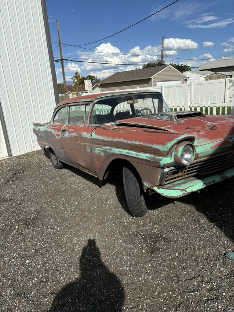 1957 Ford Custom