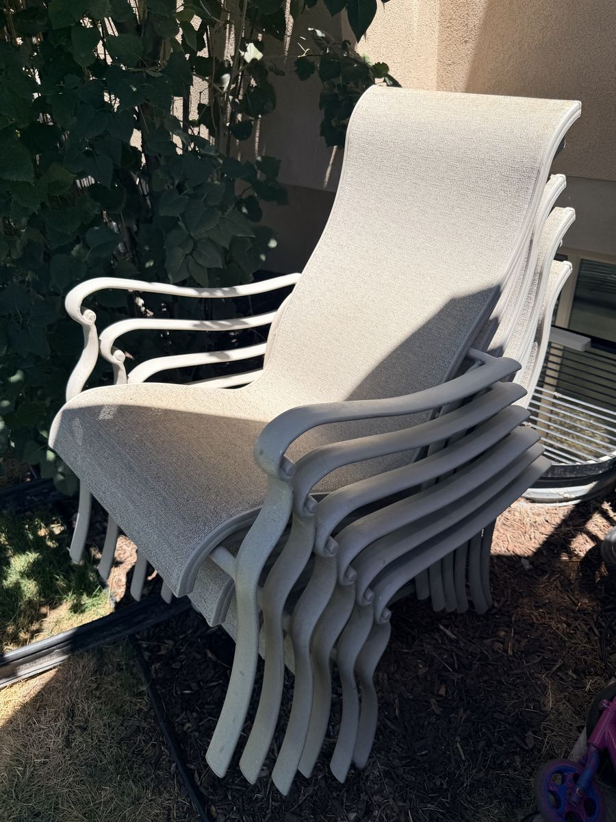Outdoor/Patio Chairs (set of 6)