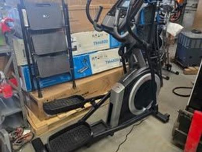Proform Carbon E7 Elliptical Trainer