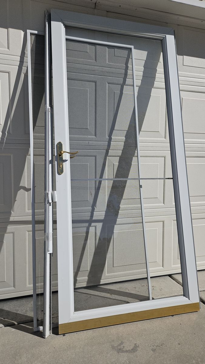 LARSON Full View 36" x 80" exterior glass storm door w/screen insert