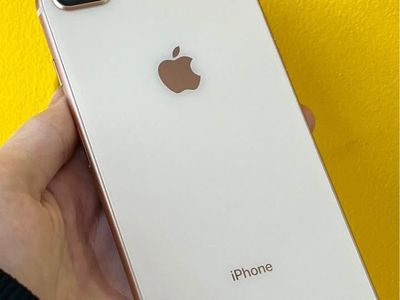 iPhone 8+ 64GB - Unlocked