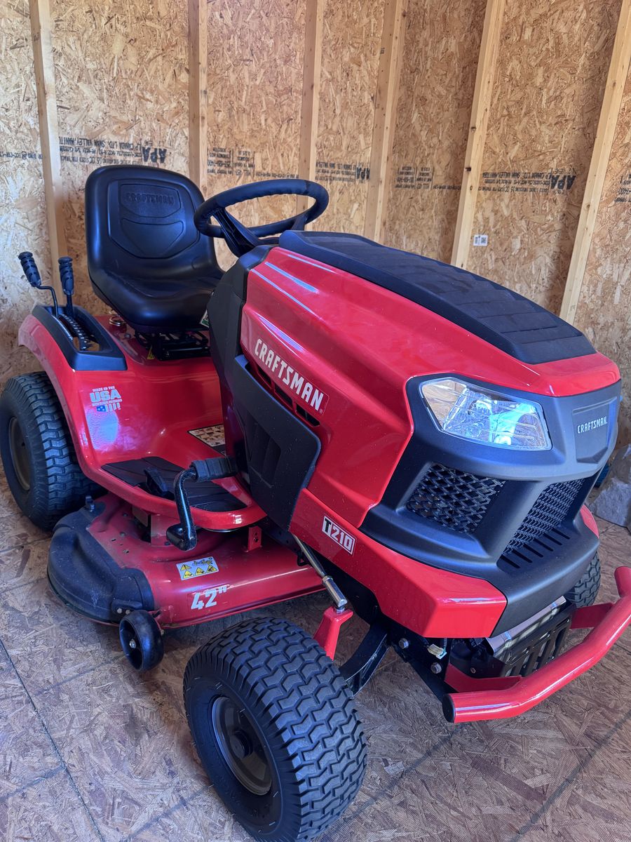Craftsman Riding Lawn Mower