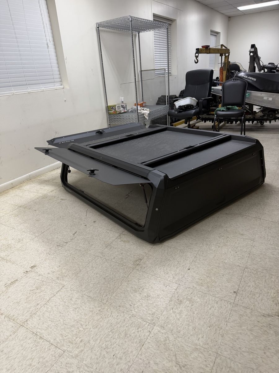 Main image 6