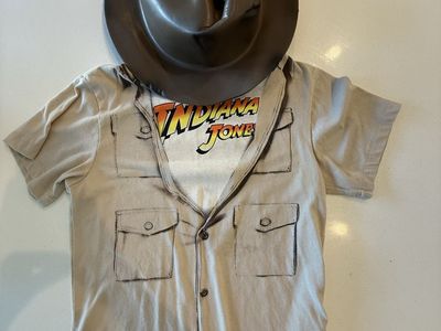 Disney Indiana jones shirt and hat size 7/8