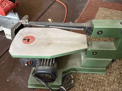 Power Tool (Unknown Brand) - Used Green Scroll Saw with Power Cord