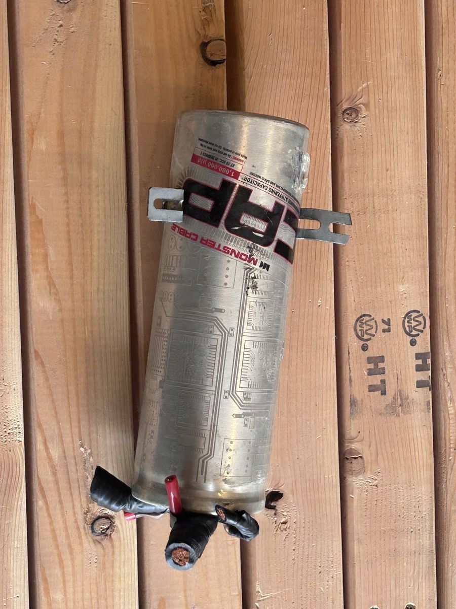 Monster Cable Car Audio Stiffening Capacitor - 1.0 Farad, 24 Volt