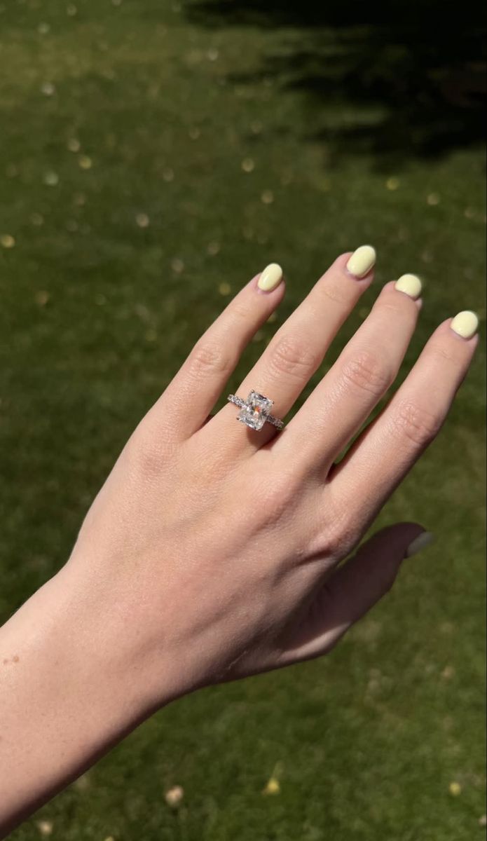 Radiant cut 14k yellow gold engagement ring