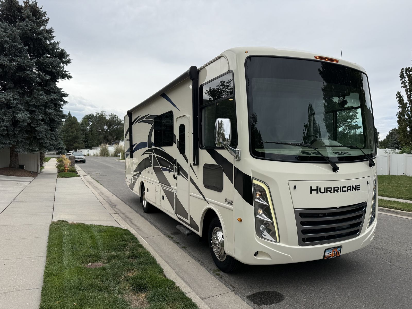 2022 Thor Hurricane 29m
