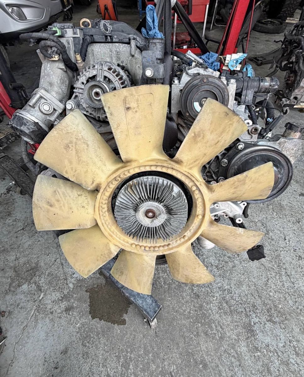 GMC CHEVY 6.6L Diesel engine 2007-2010