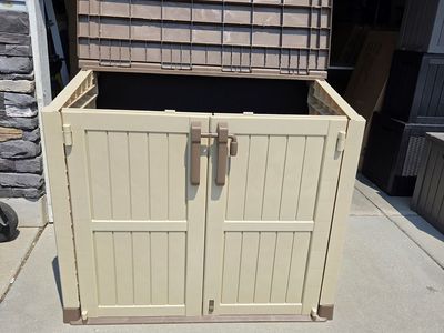 Deck storage