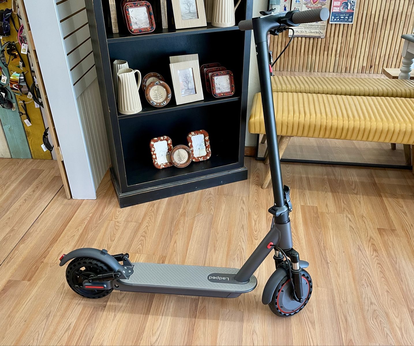 NEW Ladped LP07 Electric Scooter 19mph