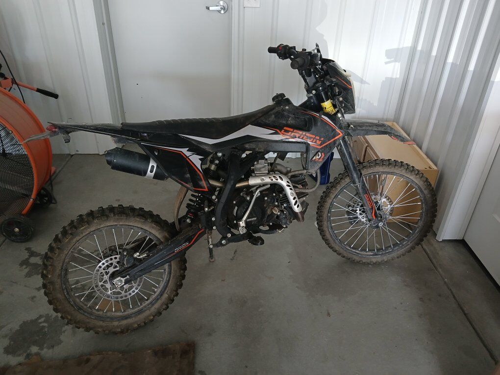 Orion RXB 190 dirt bike