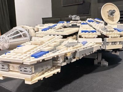 LEGO Star Wars 75212 Kessel Run Millenium Falcon