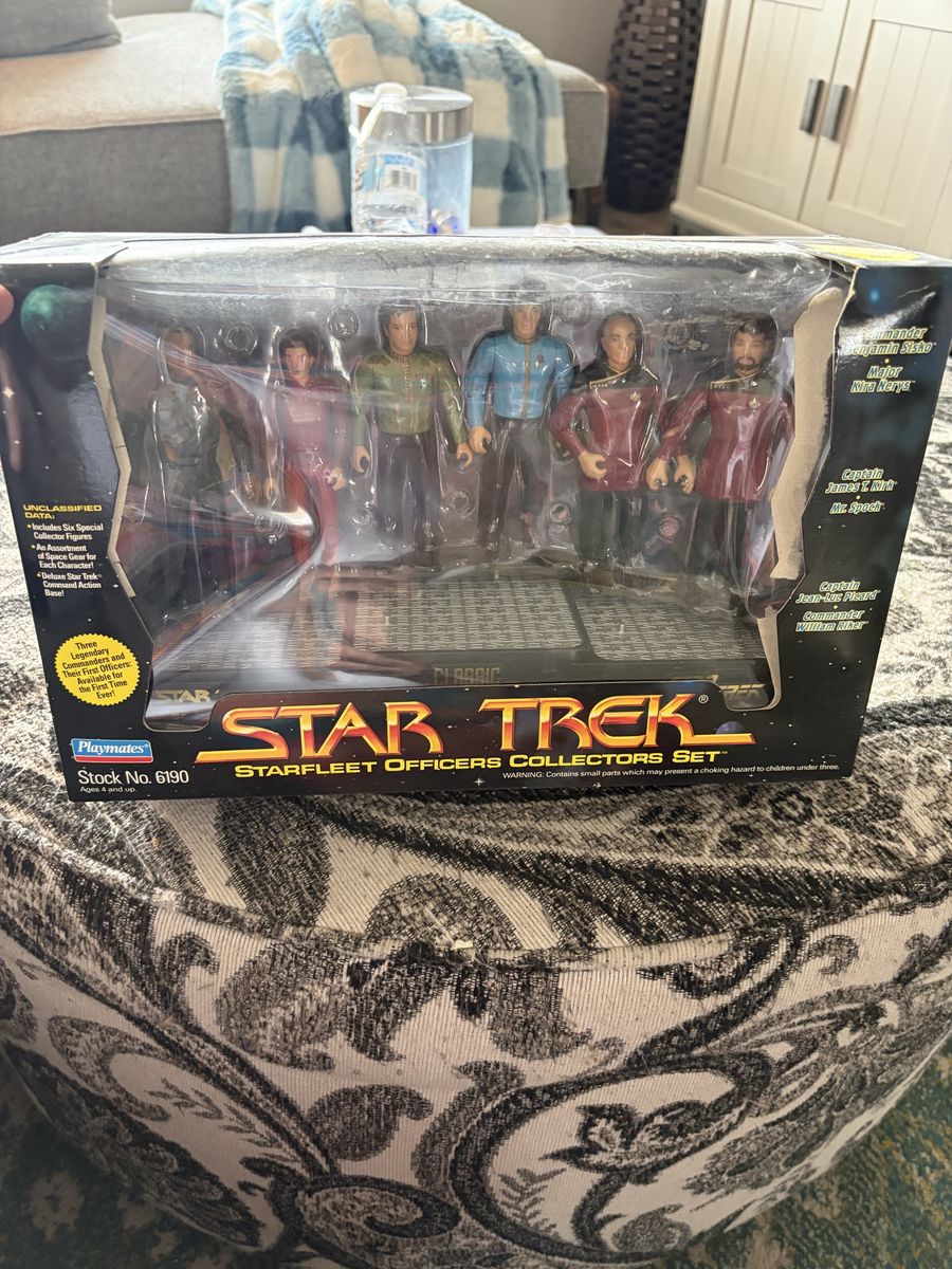 Playmates Classic Star Trek Starfleet Officers Collector's Set Action Figures #6190