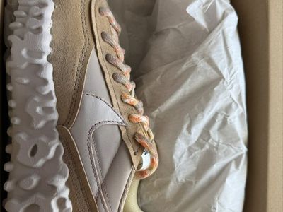 Nike ISPA React Low Sail Sneakers with Unique Soles, Beige/Pink, New in Box, Size 10