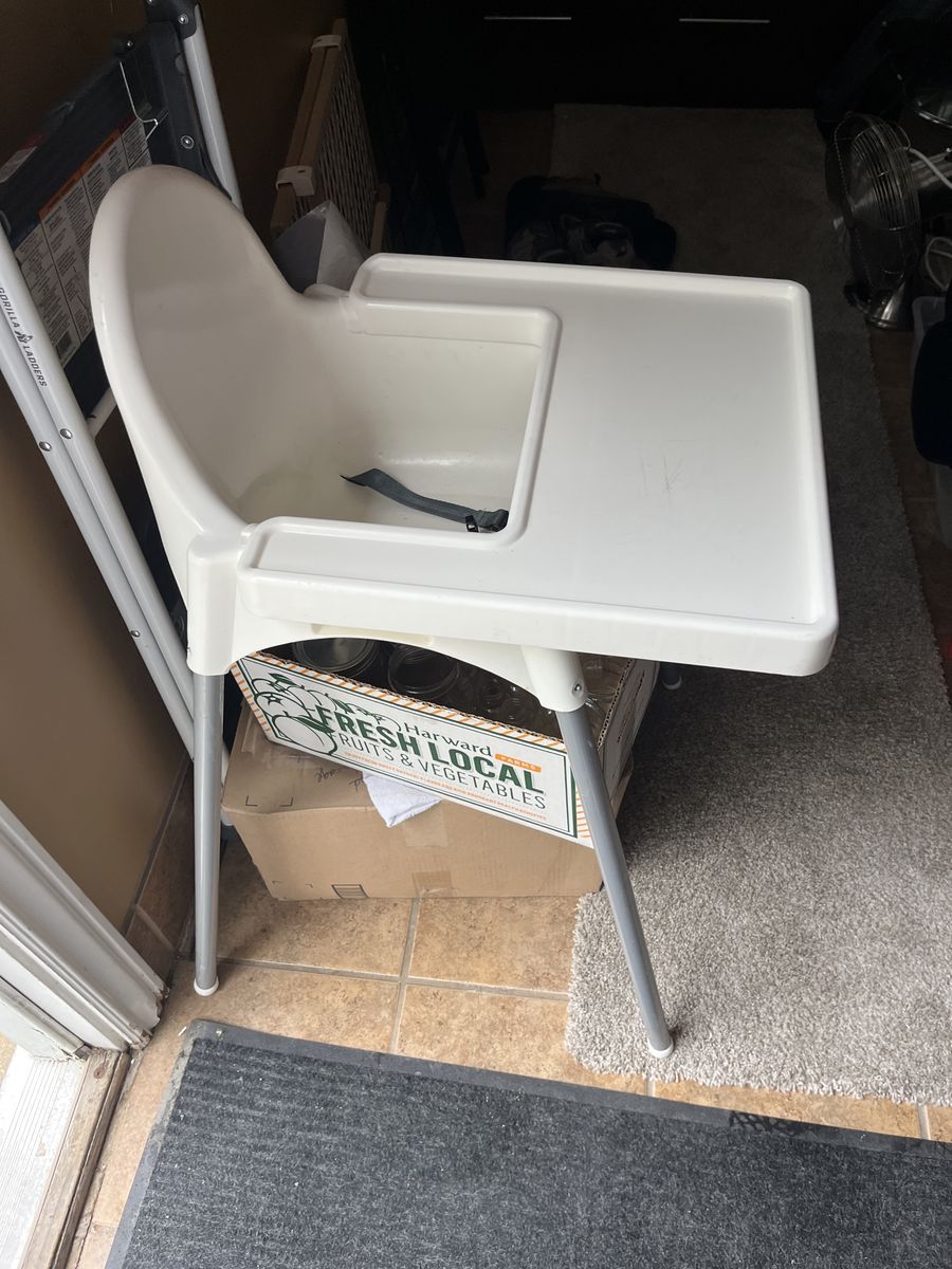 Baby/toddler high chair $20