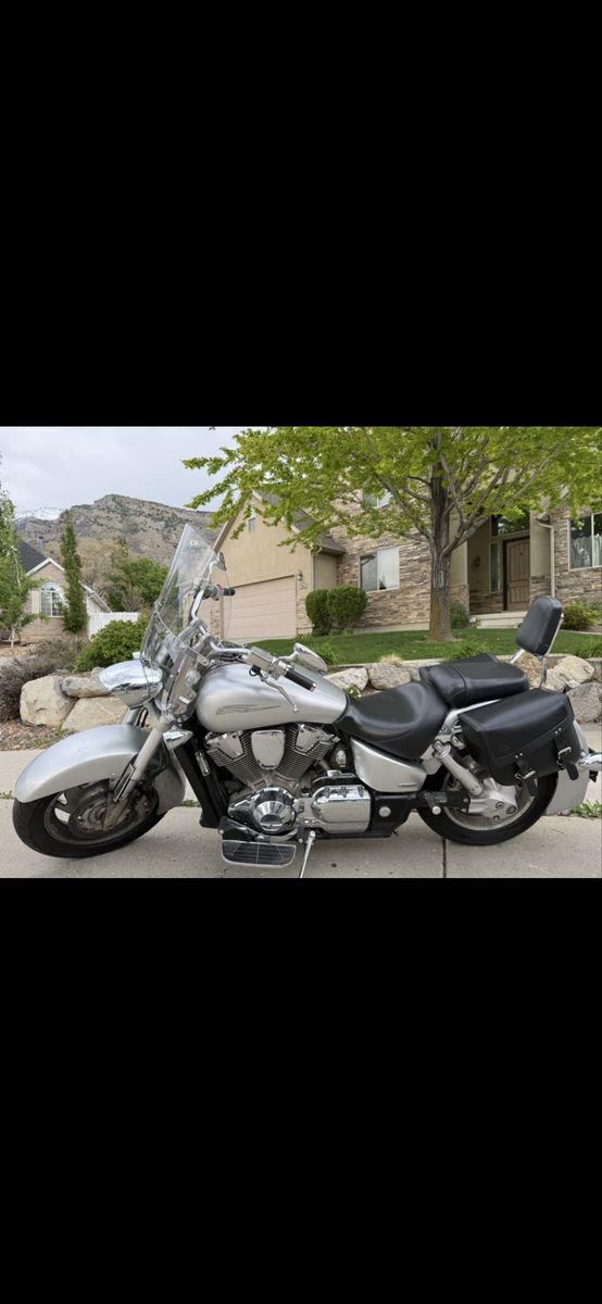 Clean 2005 Honda VTX1800N Motorcycle - Low 8K Miles, New Tires, Windshield, & Saddlebags