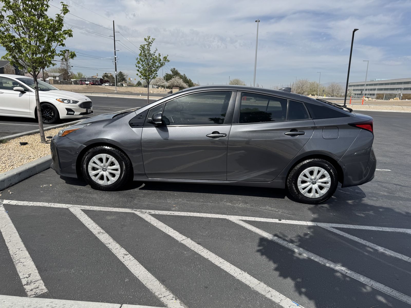 2020 Toyota Prius LE