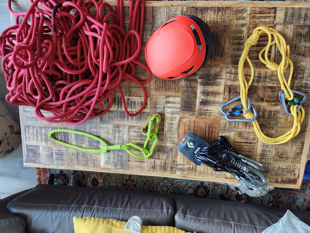 Climbing Gear (Ropes, Helmet, Carabiners)
