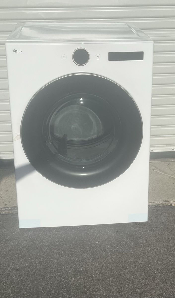 New LG Smart Gas Dryer-Free Local Delivery.