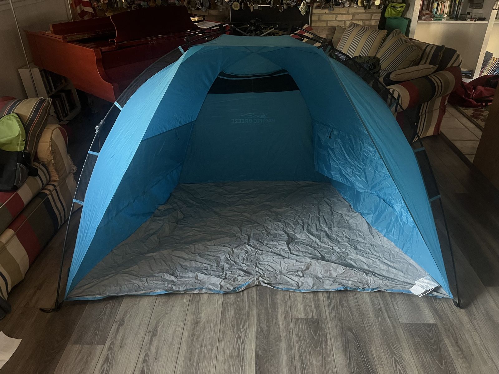 Pacific Breeze Beach Tent