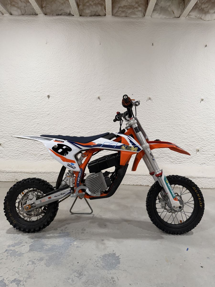 2022 KTM SX-E 5