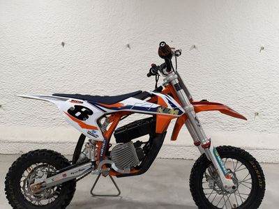 2022 KTM SX-E 5