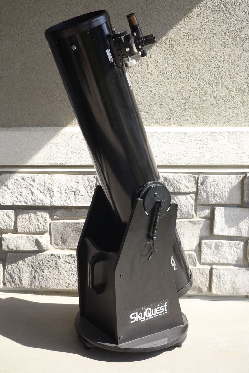Orion SkyQuest 8” Dobsonian telescope