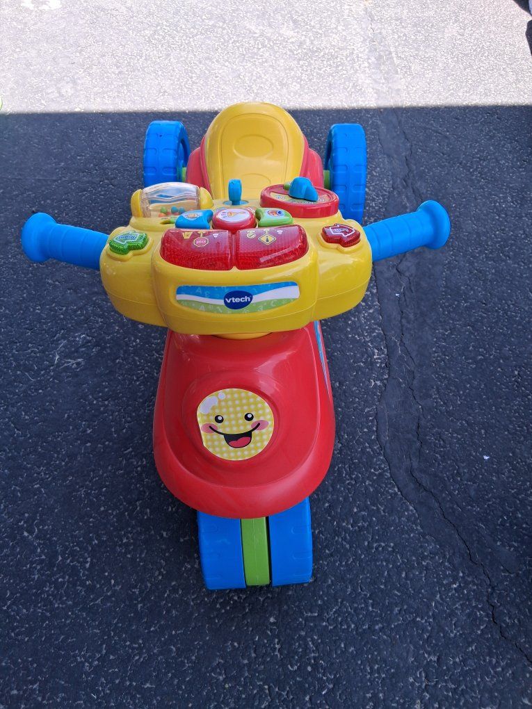 VTech 2-in-1 Learn & Zoom Motorbike Ride-On Toy