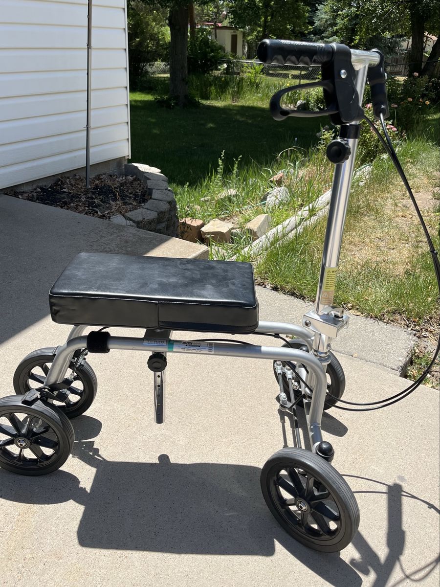 Knee Scooter