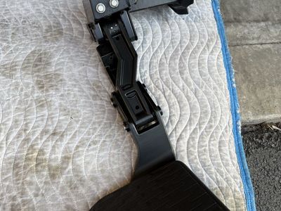 Ram 1500 oem bed step