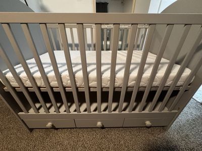 Gray Baby Crib with Storage Drawers & HALO DreamWeave Mattress