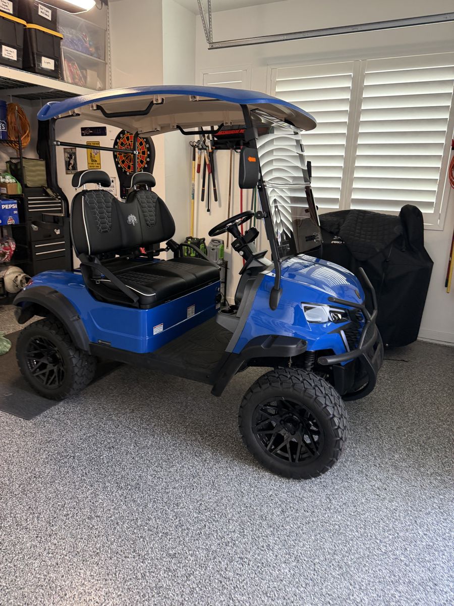 2024 Mammoth Electric 2 seat Golf Cart