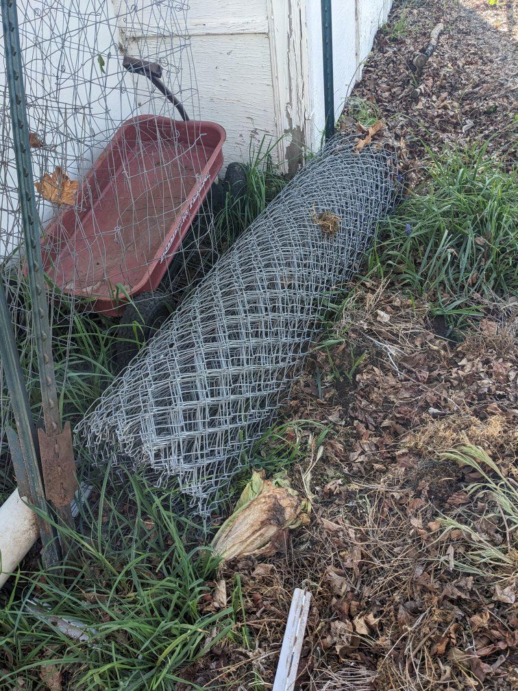 5 foot chain link fence roll about 35 feet long