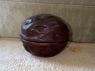 Vintage 1976 Arnel’s Ceramic Walnut Covered Nut/Candy Dish $40 cash/venmo in Provo