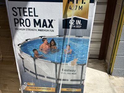 Bestway Steel Pro Max 14ft x 42in Above Ground Pool Set w/ Filter Pump & Ladder