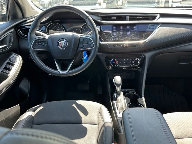 Main image 13