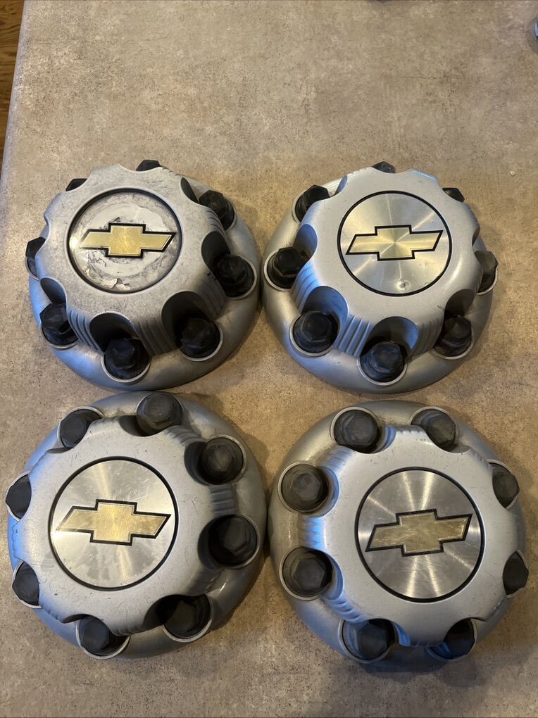 4-CHEVY 2500 SILVERADO SUBURBAN OEM WHEEL CAPS