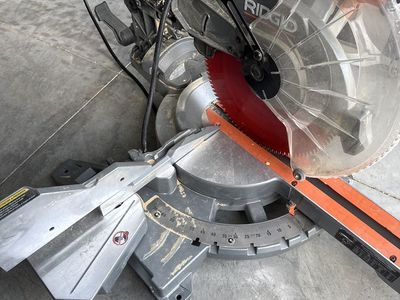 12 Compound Angle Miter Saw