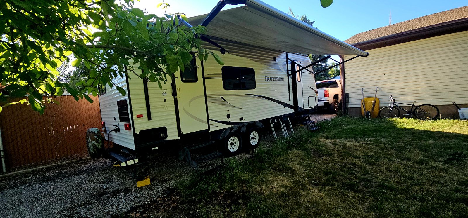 2014 Dutchmen M 245 RKS Bumper Pull Travel Trailer - New Tires, Sleeps 4, AC Needs Repair