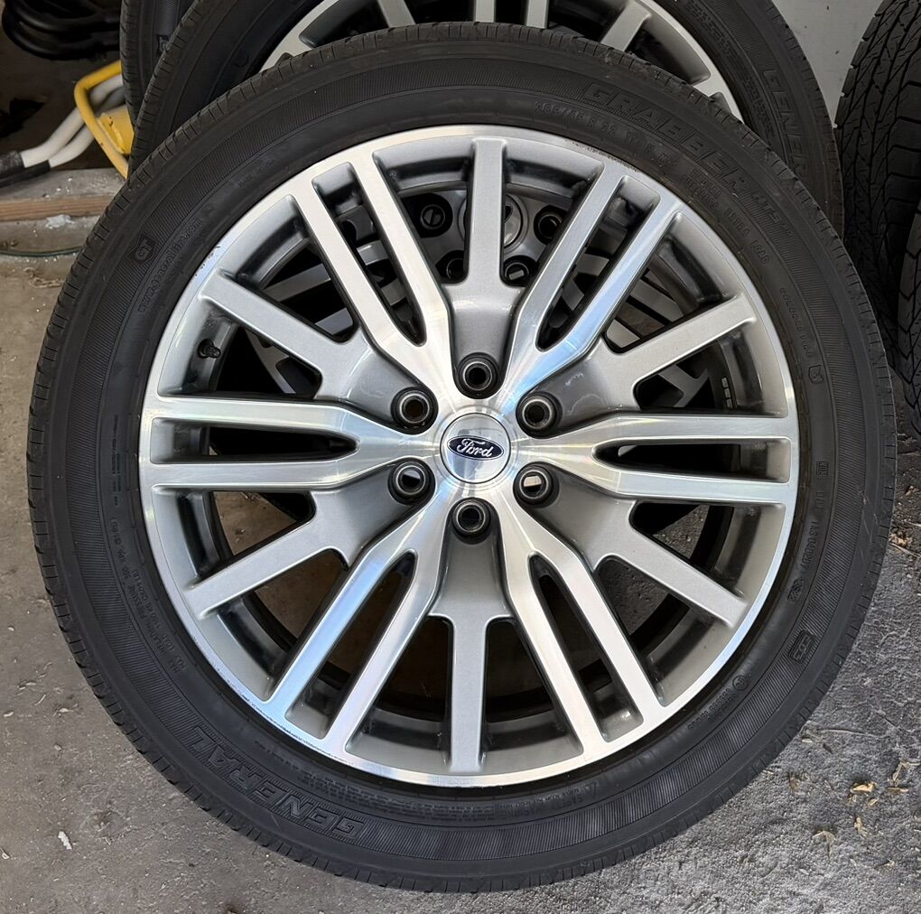 Ford Wheels And Tires (285/45R22) F150 Expedition