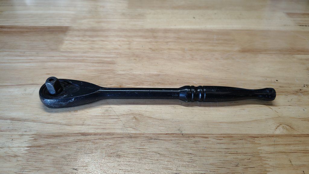 Husky 3/8 Socket Wrench