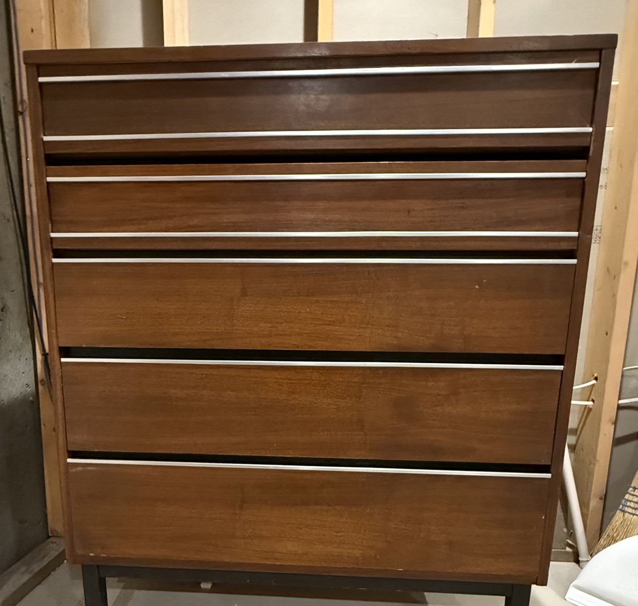 Solid Wood 5-Drawer Dresser & Solid Wood Queen Size Headboard