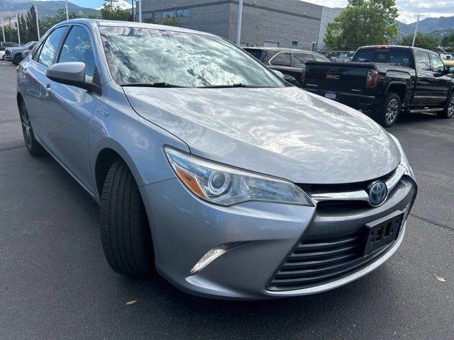 2017 Toyota Camry Hybrid XLE