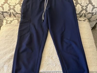 Figs jogger scrubs