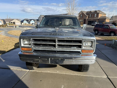 1987 DODGE RAM 150 LE