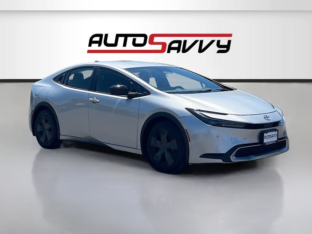 2024 Toyota Prius SE